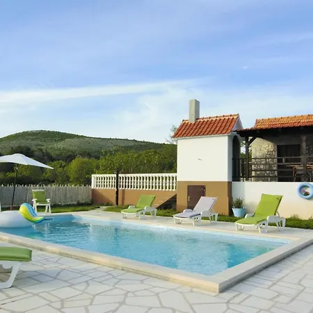 House Gaby With Pool * Labin (Dalmatia)